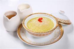 Yến sào với mật ong có dùng chung được không?